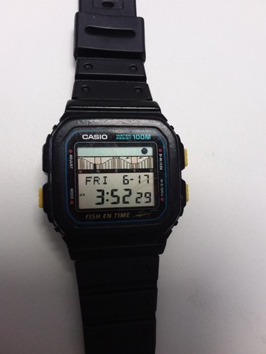Men JAPAN Vintage 80's DIGITAL Watch CASIO 