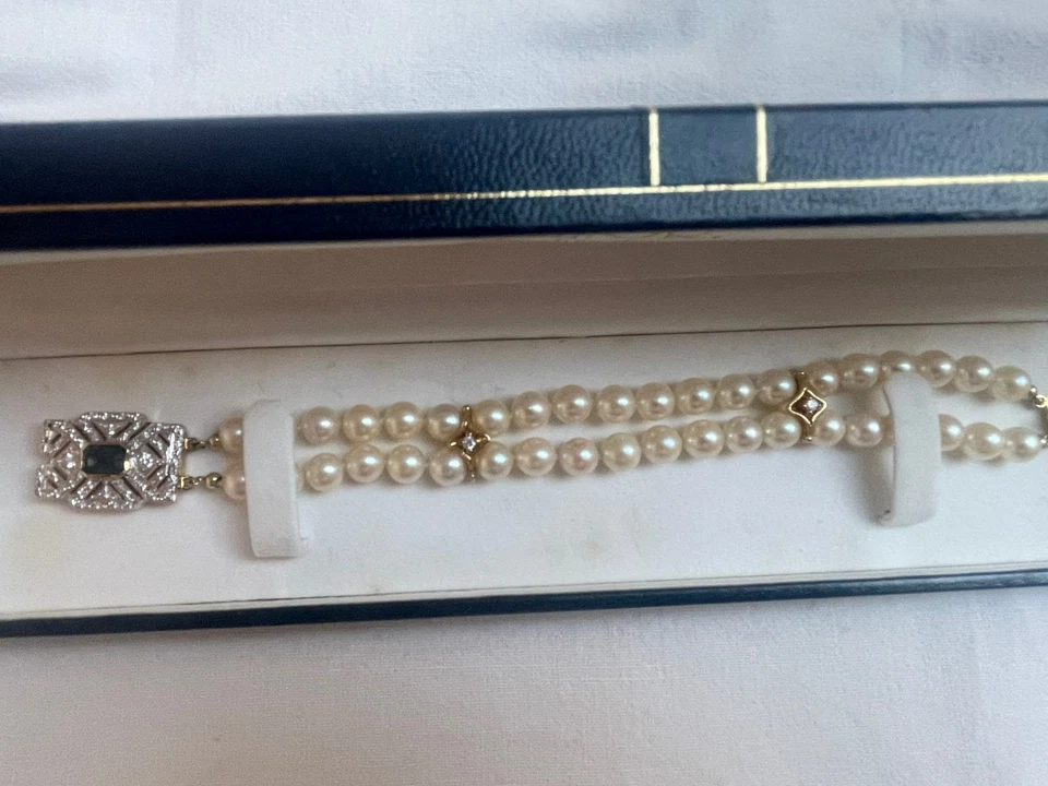 ZWEI- REIHIGES PERLENARMBAND Akoya Perlen, vergoldeter Verschluss 925er Silber