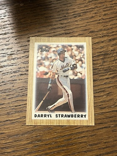 Darryl Strawberry #26 1987 Topps Mini League Leaders card