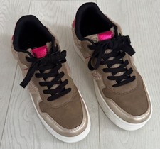 Claudia Ghizzani Faux Fur Trainers Shoes EU 39 UK 6 Beige Pink