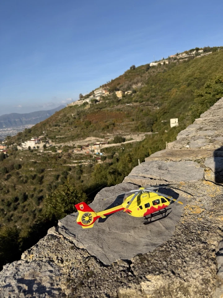 RARO H145 ELISOCCORSO Trentino I-PBOE scala 1:43 - Immagine 4 di 4