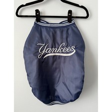 Dog Windbreaker Jacket Yankees Sleeve Logo Size Large Snap/Hook & Loop Closure