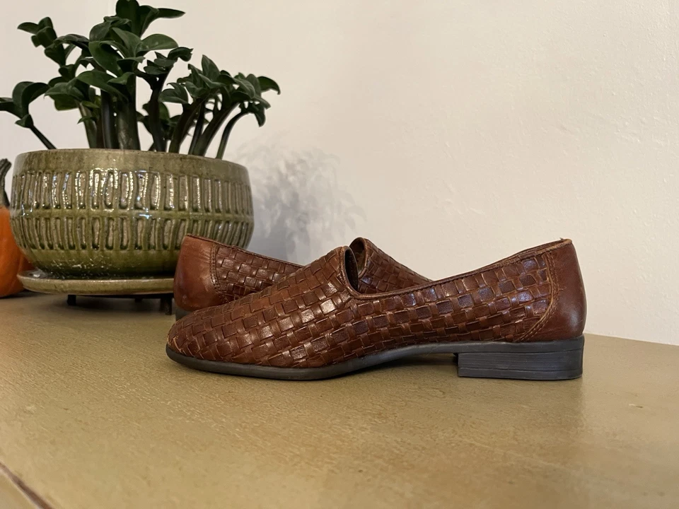 Vintage G.H Bass Womens Regina Loafer Woven Brown Leather Classic Academia 6.5 - Image 4 of 4