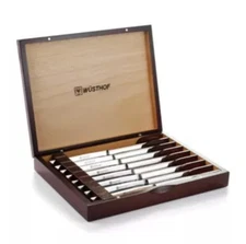 New Sealed Wusthof 8 Piece Presentation Steak Knife Set in Case