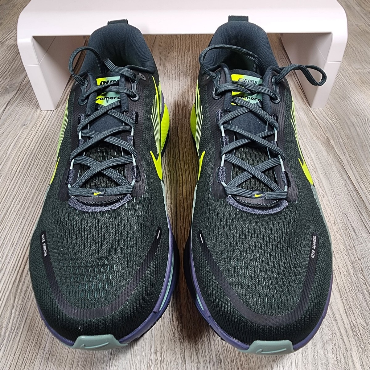 Nike Zoom Vomero 18 Green Volt Grey IF0514-300 Running Shoes Men\'s Size 10 Wide Nike Zoom Vomero 18 Seaweed Green/Volt Mens Size 12.5 WIDE  main image 3