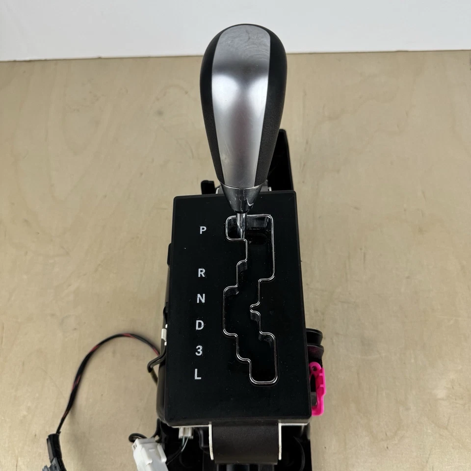 2005-2007 Chrysler 300 Dodge Charger Magnum Gear Shifter Assembly 68091343AA OEM - Image 2 of 4