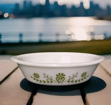 Glasbake Green Daisy Milk Glass 1 Quart Oval Casserole J235 Vintage 1960’s
