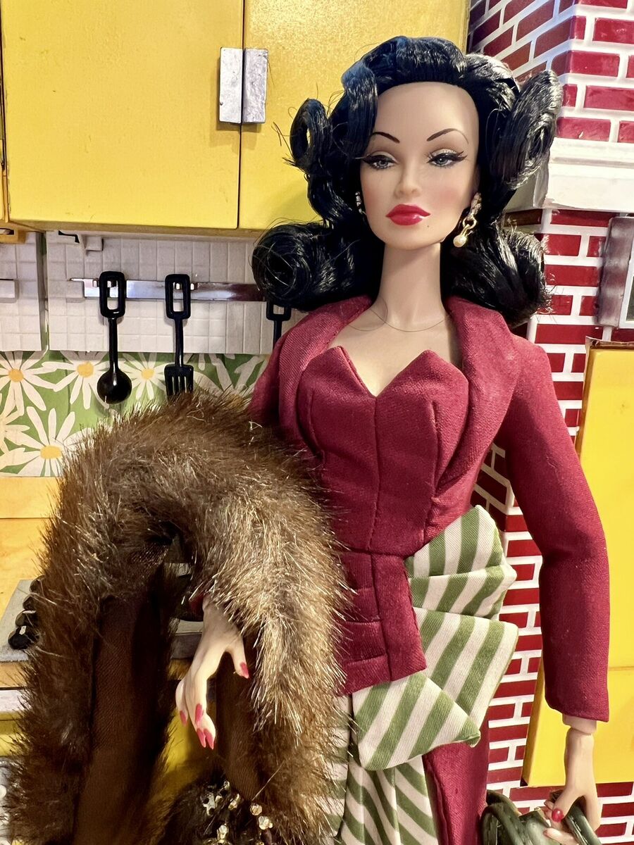 Glamour Puss 2019 IFDC Integrity Toys 40's Vintage Style Glamour Puss 2019 IFDC Integrity Toys 40's Vintage Style