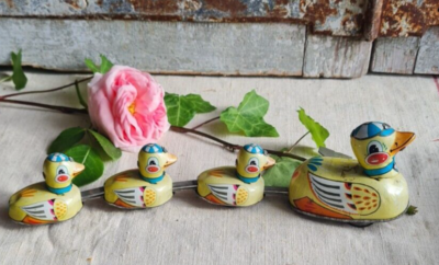 Jouet Ancien En Tôle – Canards Mécaniques Avec Clé – Vintage