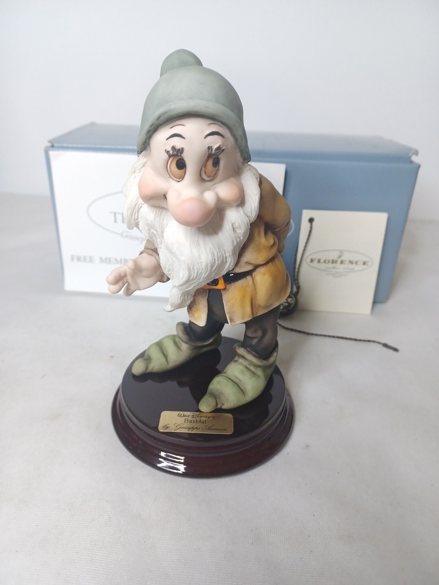 Giuseppe Armani Florence Figurine Disney Snow White Bashful Dwarf