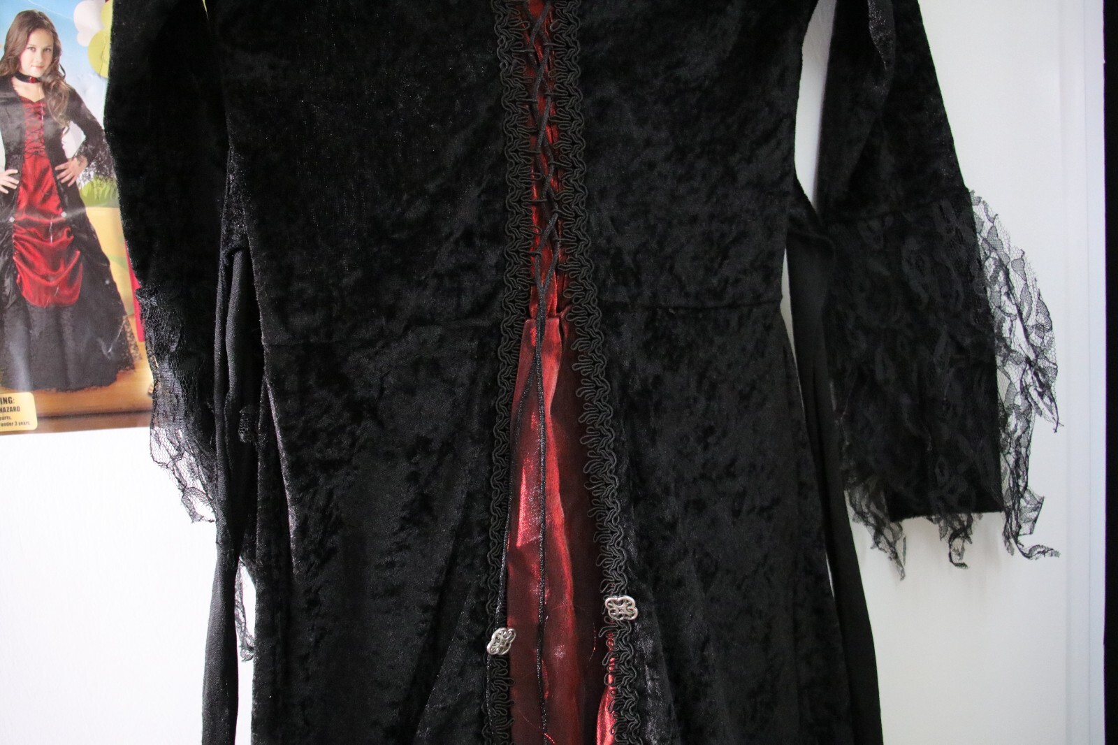In Character Gothic Vampira Vampire Costume Dress Child Size 12 Black Red