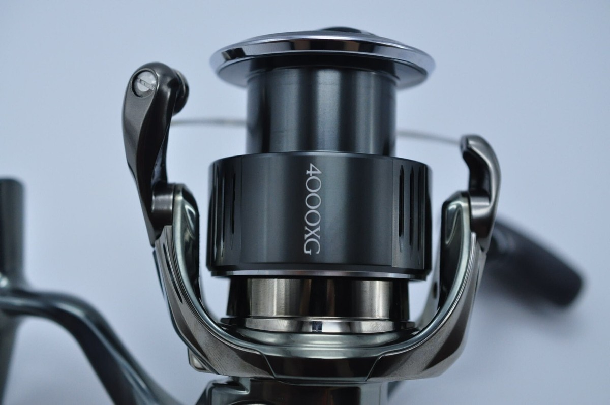 2022 Shimano Stella 4000XG-K 6.2:1 Gear Spinning Reel Near MINT W