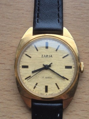 VINTAGE Rare watch Zarja 17 Jewels Made in the USSR gold plated AU10