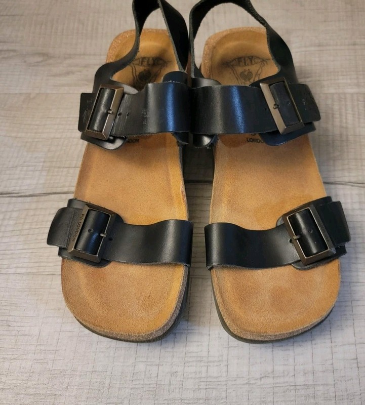 Buckle Sandals CEKE722FLY BRIDLE BLACK SZ 38 WOMEN