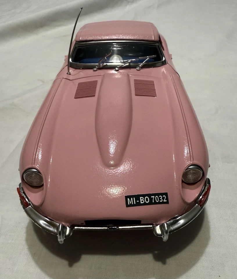 Jaguar XK.E Polistil 1:16 Modificata Ispirata All’auto Di Rita Pavone No Burago - Immagine 4 di 4
