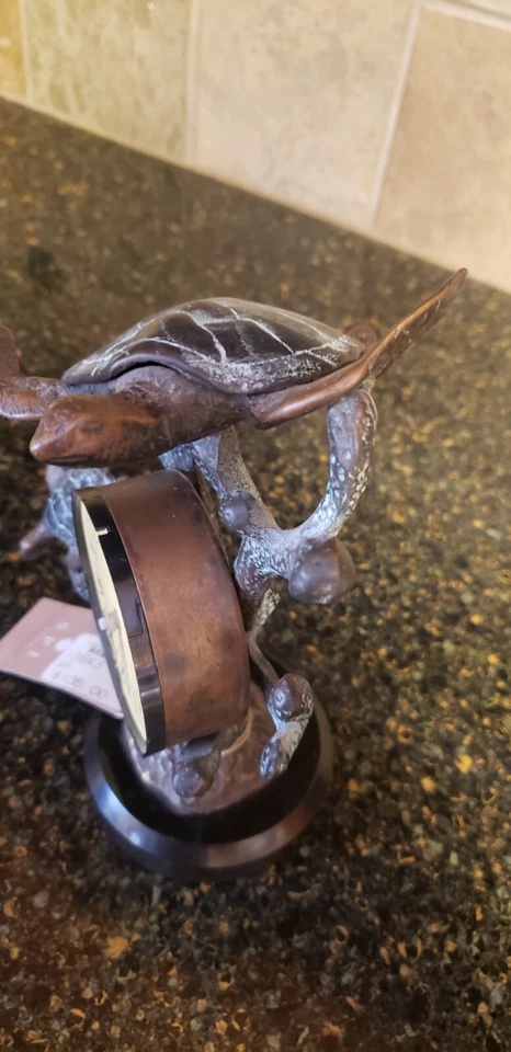 Stunning Brass Frame Marble Base Coastal Turtle Tabletop Clock Home Decor - Image 3 of 4