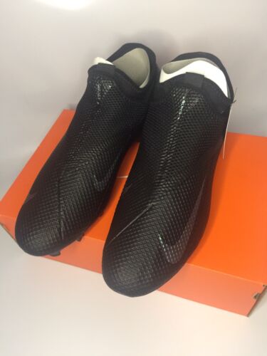New Nike React Phanton 2 Pro DF Turf Mens Soccer Shoes CD4174-010 Sz 10 - Picture 1 of 9