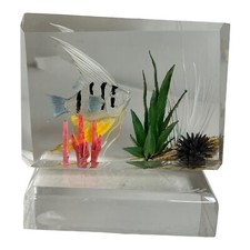 Fish Coral Aquarium Ocean Artist Signed Wald Diorama Tank Paperweight Lucite VTG