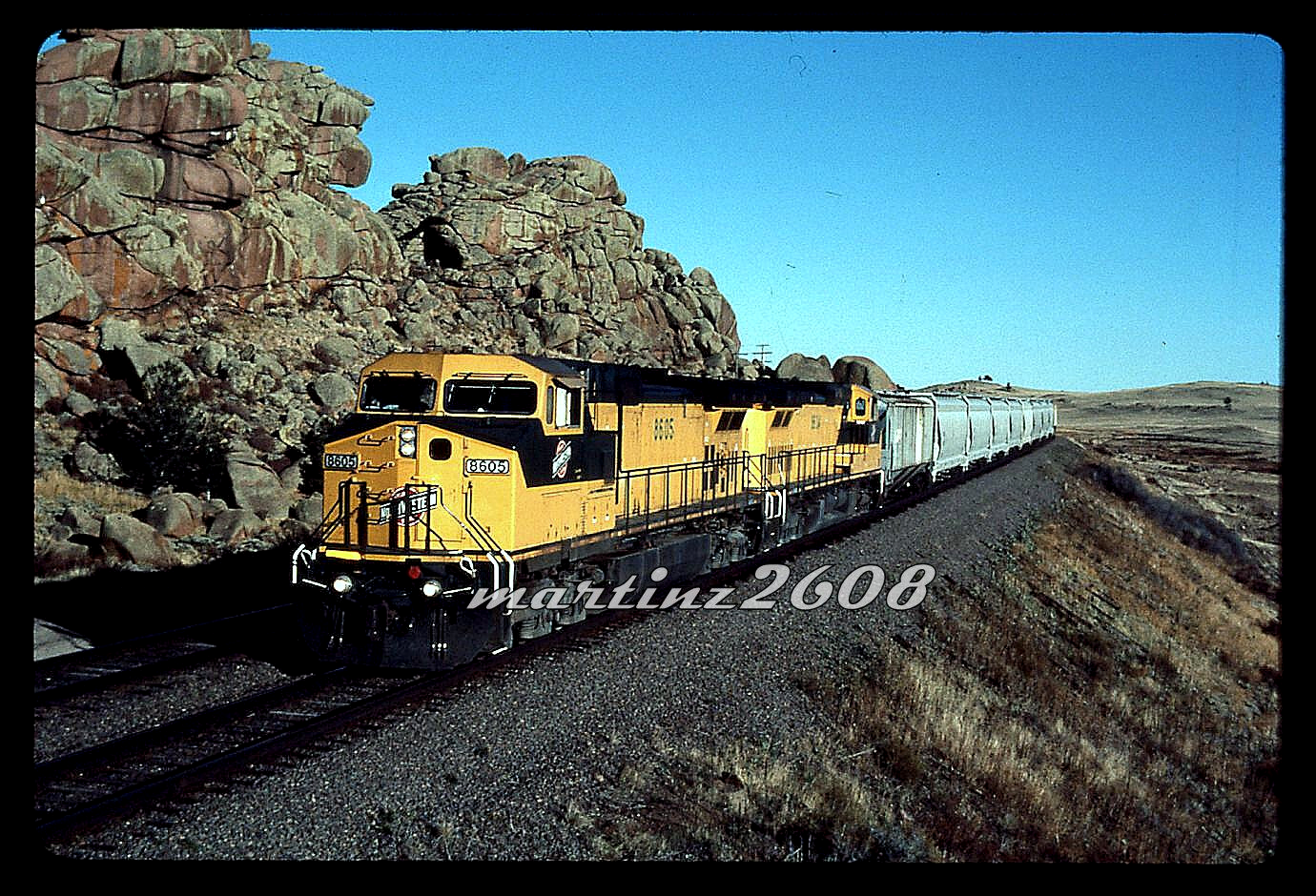 (MZ) DUPE TRAIN SLIDE CHICAGO NORTH WESTERN (CNW) 8605 ACTION | eBay
