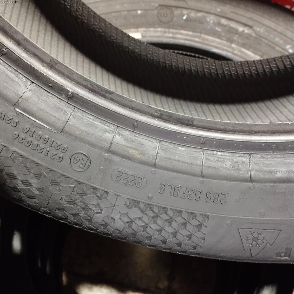 2x 235 55 R18 100H CONTINENTAL WINTER CONTACT  TS8710P M+S*  8.4/8.4 REF. 13878 - Imagen 3 de 4