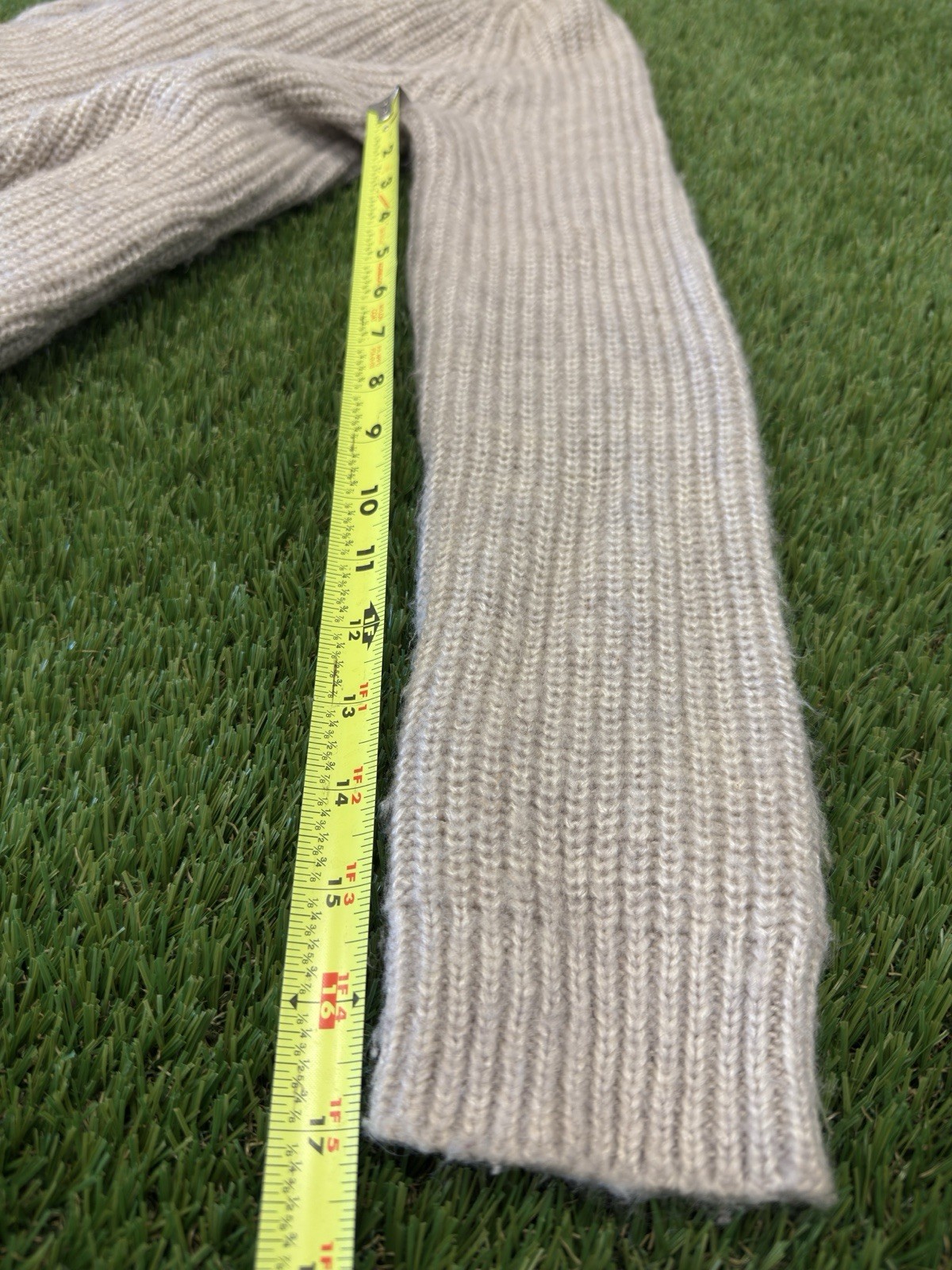 H&M Basic V-Neck Knit Sweater Womens Small Gray Long Sleeve Pullover thumbnail 9