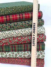 CHRISTMAS COTTON FABRIC BUNDLE HOLLY & TARTAN FAT QUARTERS & SQAURES CHOOSE SIZE
