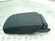 ARMLEHNE C VW Golf VII (AUA) Hatchback 1.6 TDI 16V (CLHA) 2014 5G0864207D