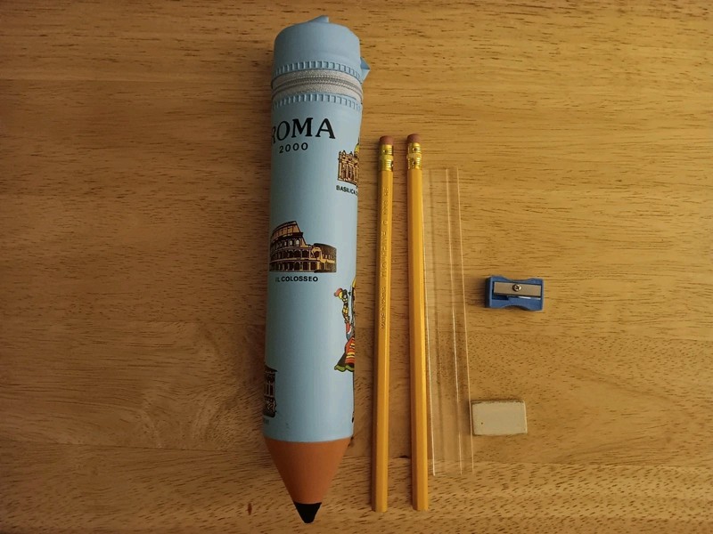 VINTAGE 2000 ROMA ROME PENCIL SHAPE PENCIL CASE 