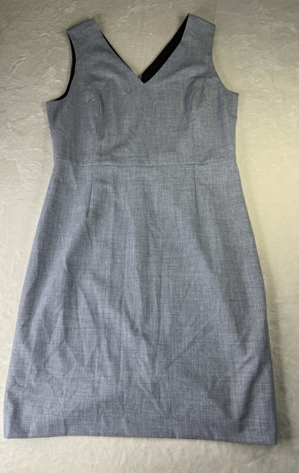 Banana Republic  Gray V-Neck Sleeveless Sheath Dress Size 14 Career Office