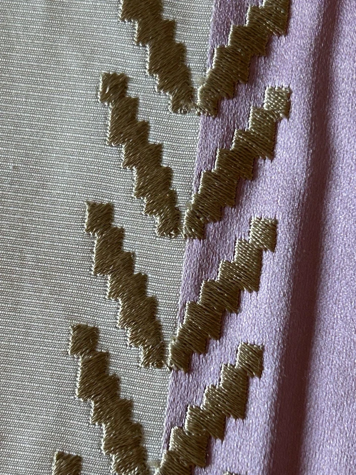 DREAMY Custom Drapery Panel 138”L Embroidery Pleated Side Ruffle Double Lined Foto 4 de 4