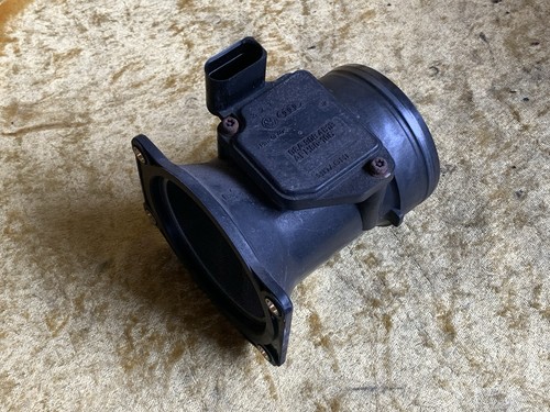 AUDI A4 / B5 1.6 Luftmengenmesser Luftmassenmesser 06A906461B Original