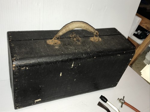 Early 1900s Antique Wooden M.D. Medical Box, Inhaler, Vials, Bottles, Tools - Picture 22 of 24
