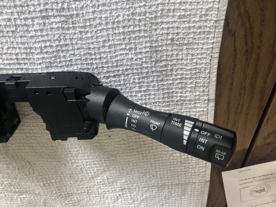 Комбинированный переключатель фар, стеклоочистителей и указателей поворота для Nissan 2011 года выпуска, от оригинального производителя - Изображение 3 из 4