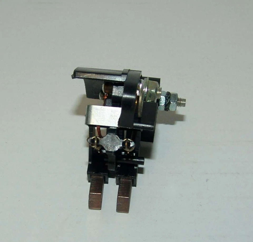 Brush Holder For Alternator Menbers 025405 Citroen: Ami 6 Club ALT014 - Imagem 3 de 3