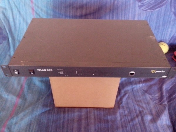 Perle IOLAN SCS8 DAC Dual-AC Power incl Admin/Console cable 