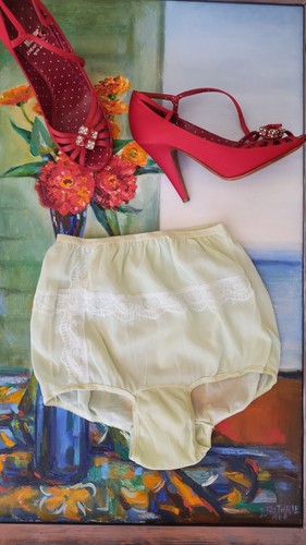 Vintage 1950's pale sage green nylon/acetate & lace panties - S/M 5/6 - Picture 6 of 6