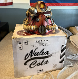 Nuka Cola T 51b nc Power Armor Helmet Fallout Collectible w/ Box