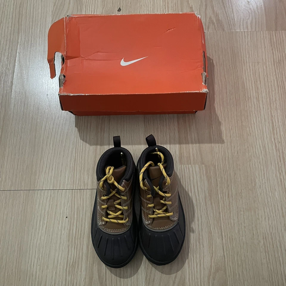 De Colección Nike ACG Woodside Botas Altas Pato para Niños Unisex Talla 9.5C 415080 -200 NUEVAS Foto 2 de 4