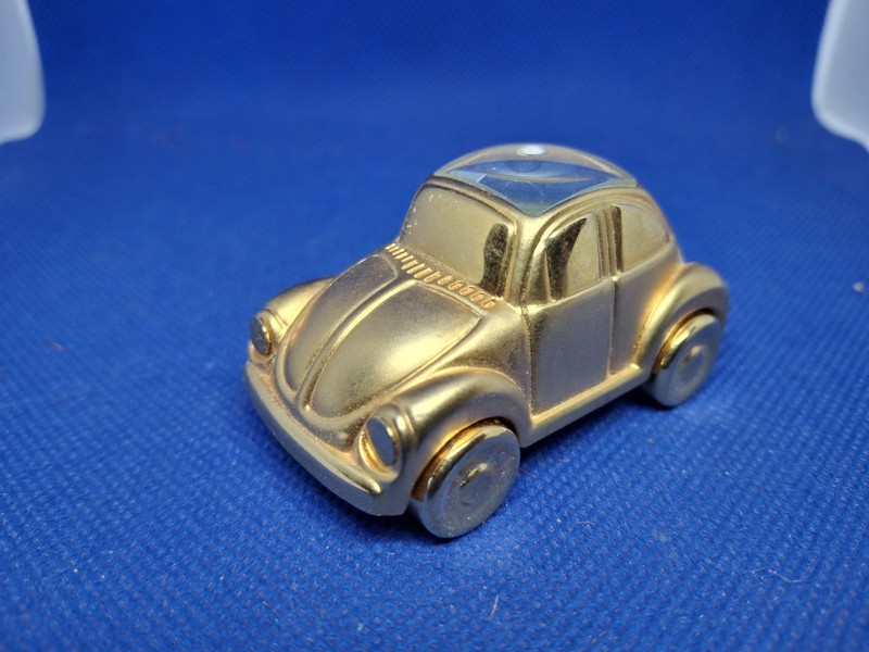 Rumours Goldtone Volkswagen Bug Beetle Quartz Desk Clock Untested 