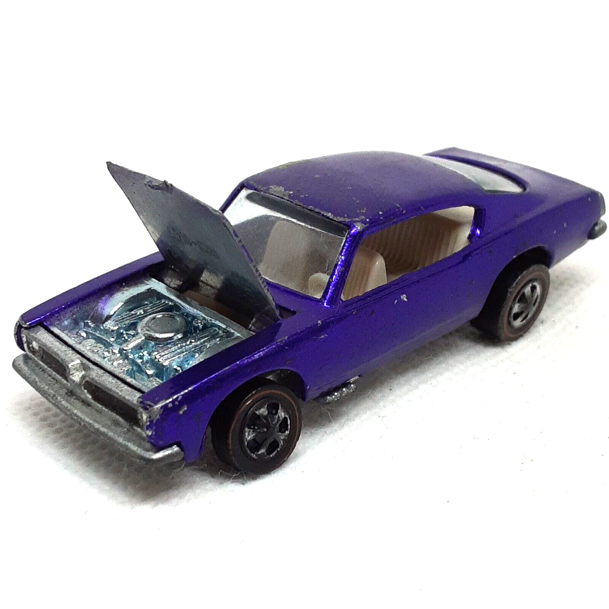 Hot Wheels Redline Custom Barracuda 1967 Purple White Interior