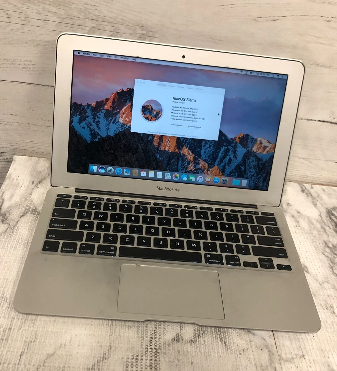 Apple MacBook Air 11-Inch Mid 2011 i5 1.6GHz 4GB RAM 60GB HDD macOS Sierra  10.12