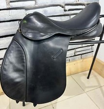 17 1/2” MW Ideal VSD Saddle - Black