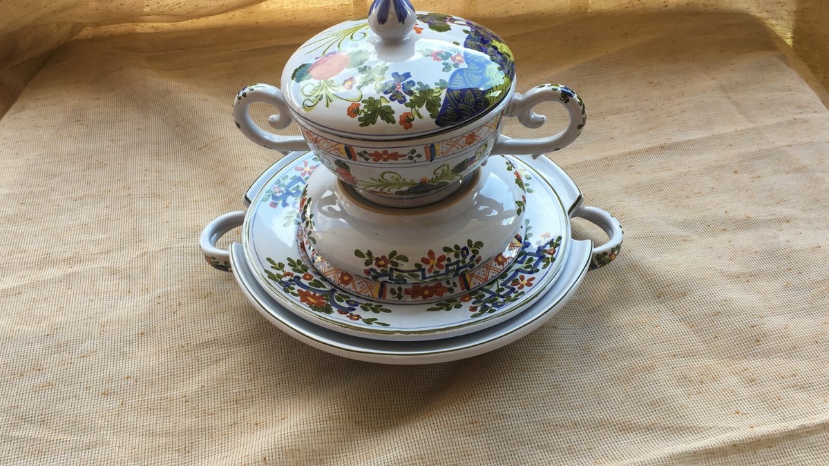 Impagliata ceramica di Faenza, decoro garofano, pezzi realizzata fine  anni '80