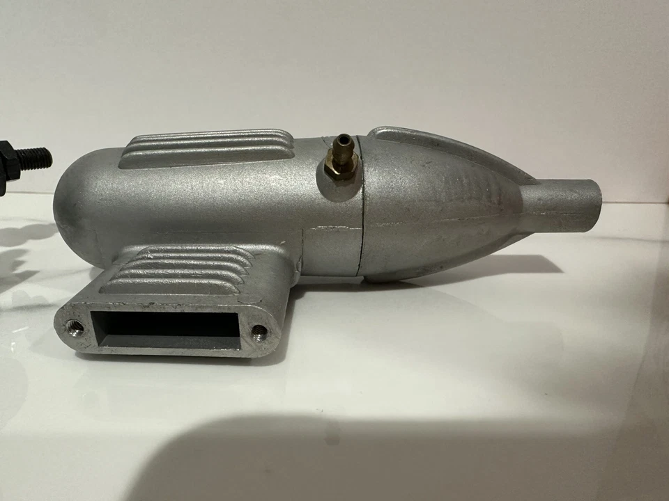 K&B 8011 .40 w/Irvine Carburator RC airplane engine new in box - Image 4 of 4