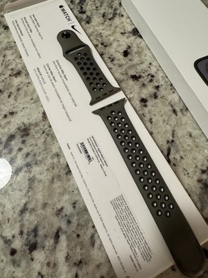 Apple Watch Series 8 Stainless Steel 45mm GPS Cellular Graphite 