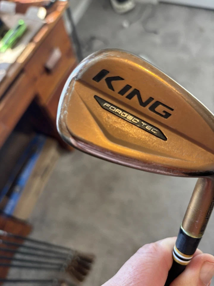 Hierros de cobre Cobra King Forged Tec 4-pw, Gw, Project X 80 gramos 6,5 catalizador Foto 3 de 4