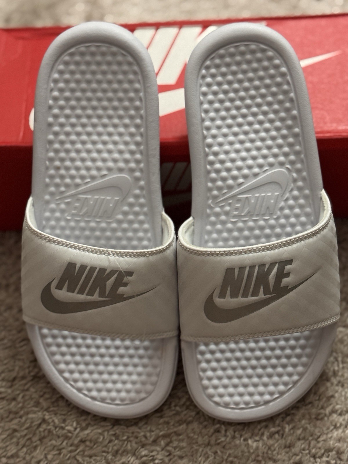 Nike Benassi JDI Women’s White Metallic Slides