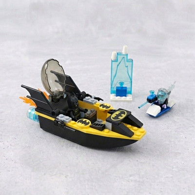 LEGO Super Heroes Batman vs. Mr. Freeze 10737 Set 31 Teile (2013)