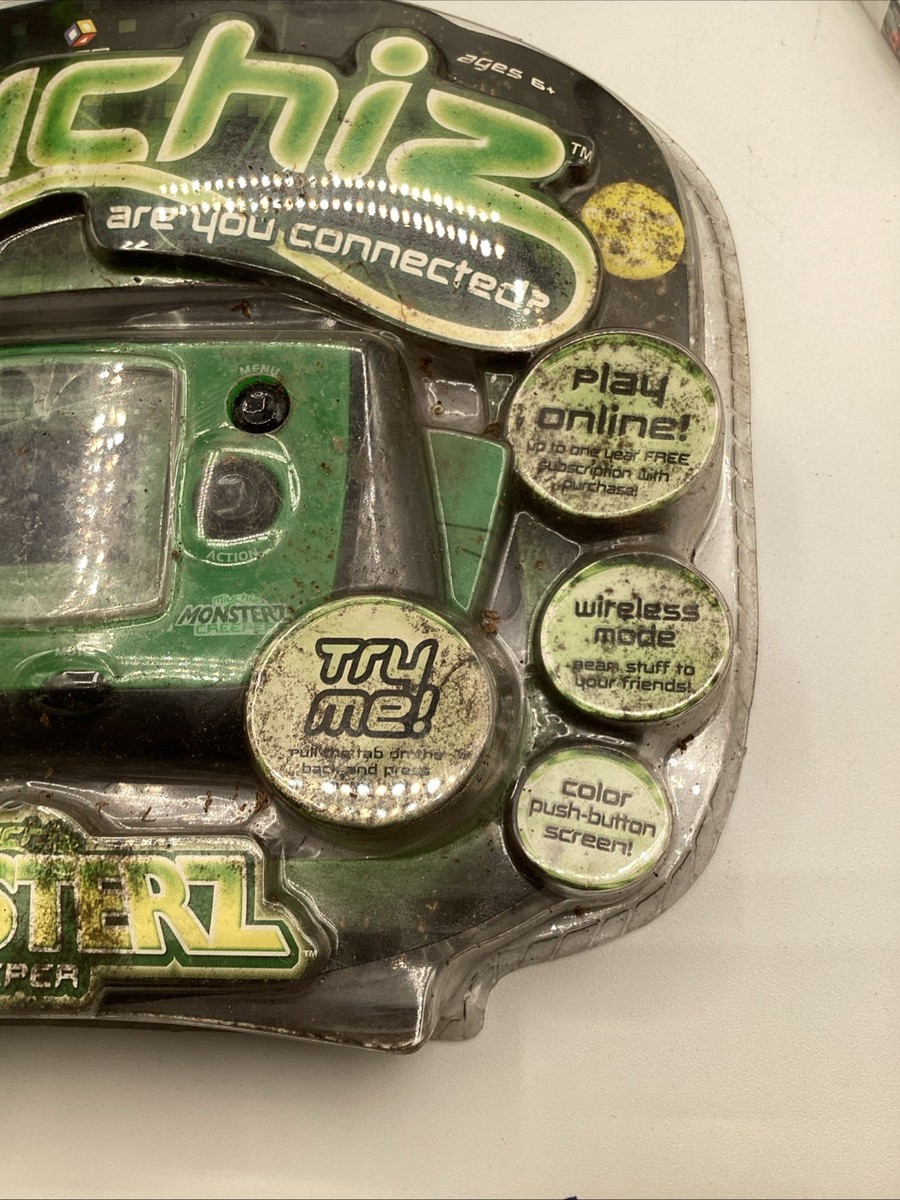 MIUCHIZ Monsterz Creeper Green Handheld Game by MGA Entertainment