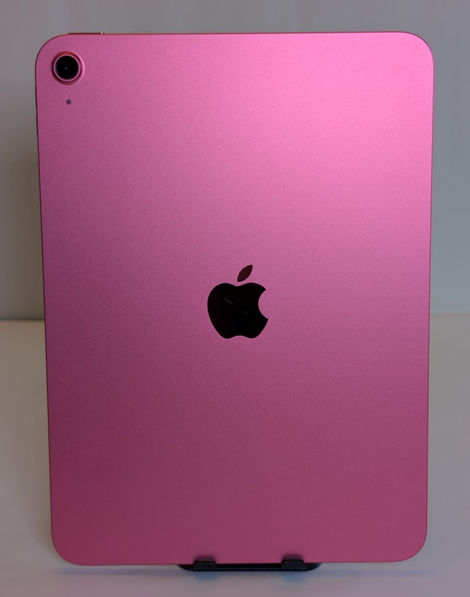 NEW - Apple iPad 11
